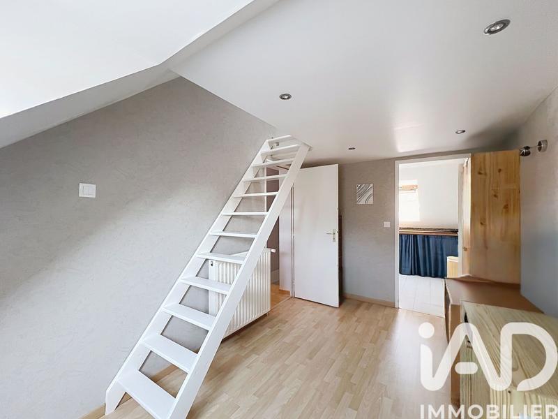 Maison - 121 m² - 6 pièces