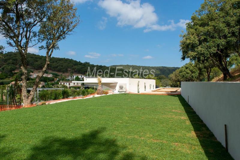 Maison contemporaine - 250 m² - 6 pièces