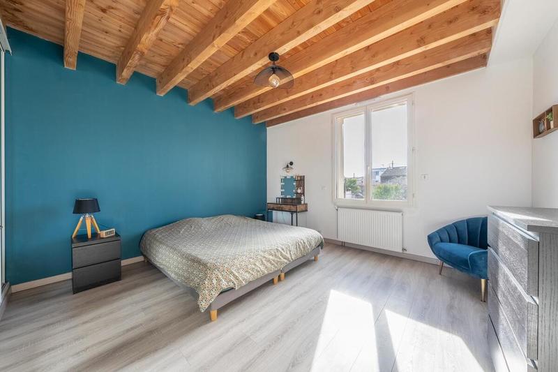 Maison - 202 m² - 5 pièces