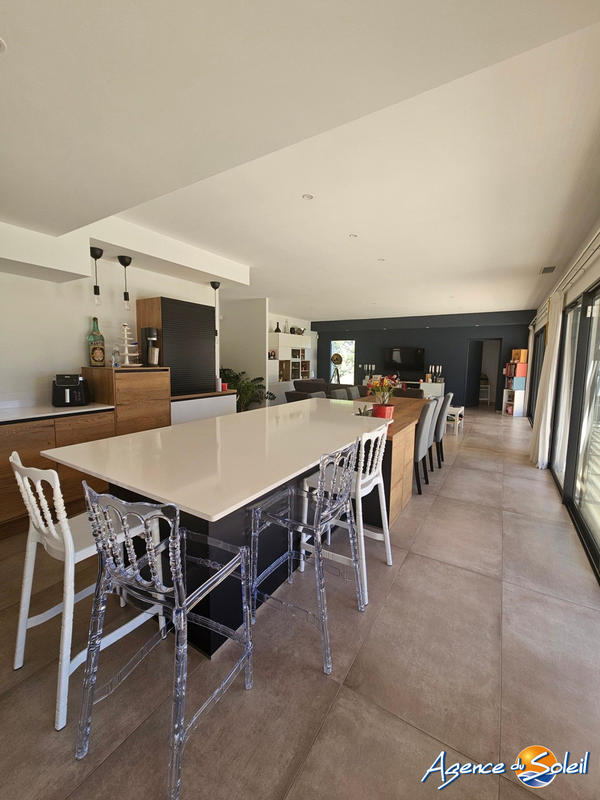 Maison - 174 m² - 4 pièces