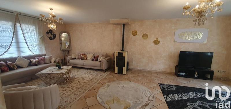 Maison - 164 m² - 9 pièces