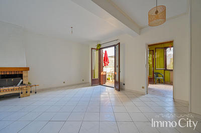 Maison - 86 m² - 4 pièces