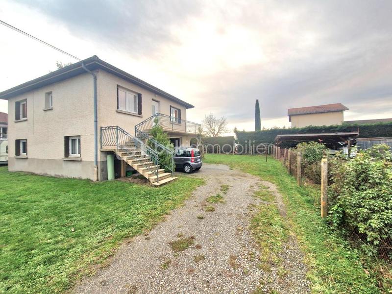 Maison traditionnelle - 116 m² - 6 pièces