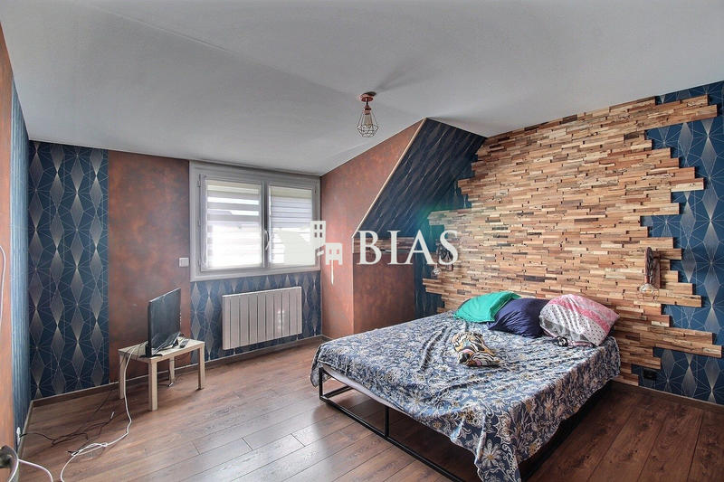 Maison - 91 m² - 4 pièces