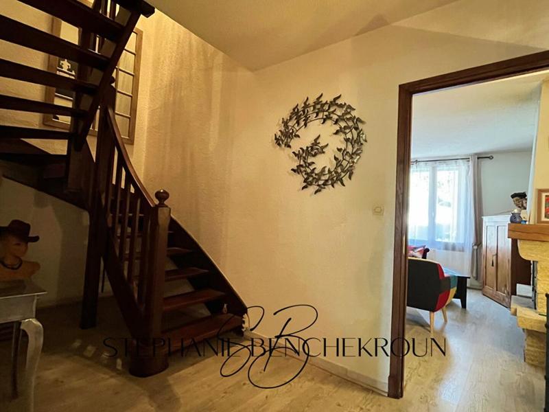 Maison - 180 m² - 5 pièces