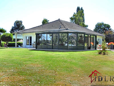 Propriété - 162 m² - 6 pièces