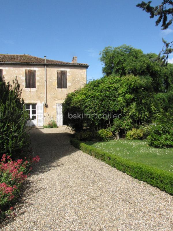 Hôtel particulier - 600 m² - 18 pièces