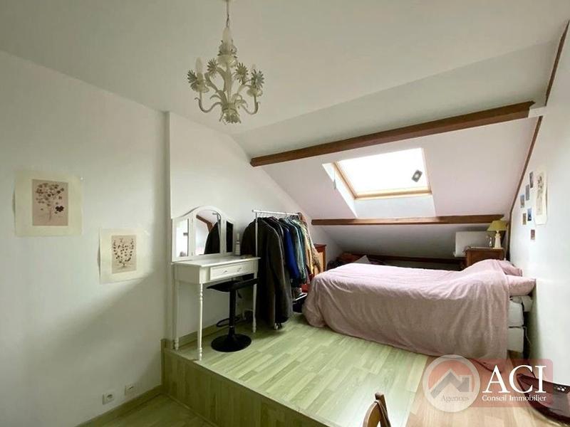 Maison - 264 m² - 11 pièces