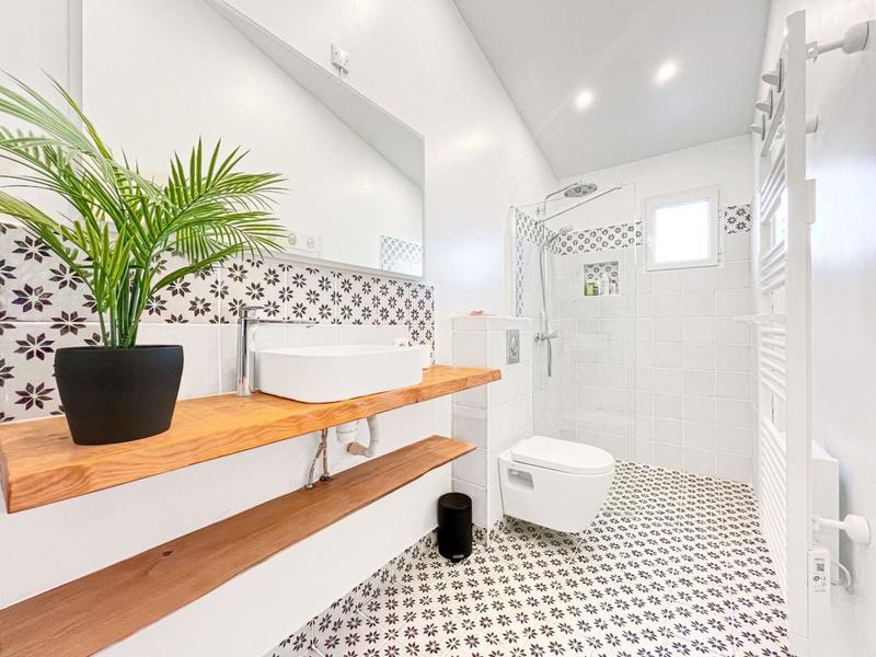 Propriété - 164 m² - 7 pièces