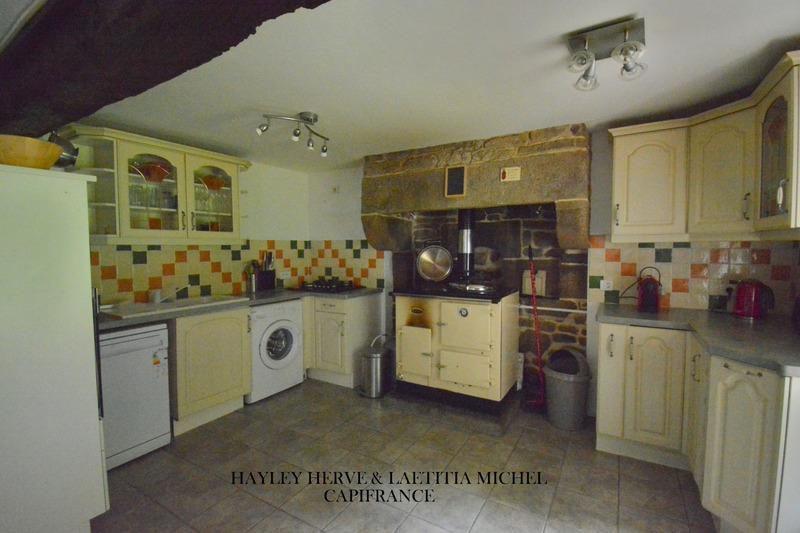 Maison - 250 m² - 9 pièces