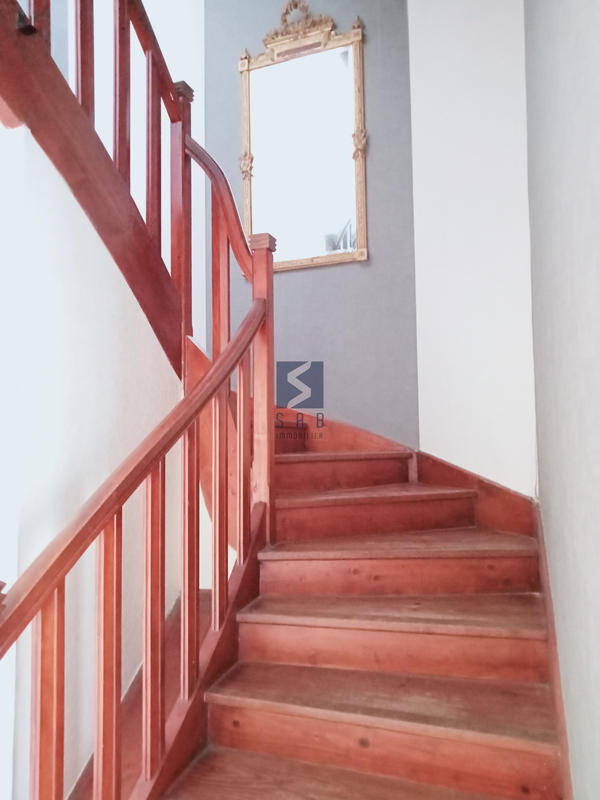 Maison - 160 m² - 8 pièces