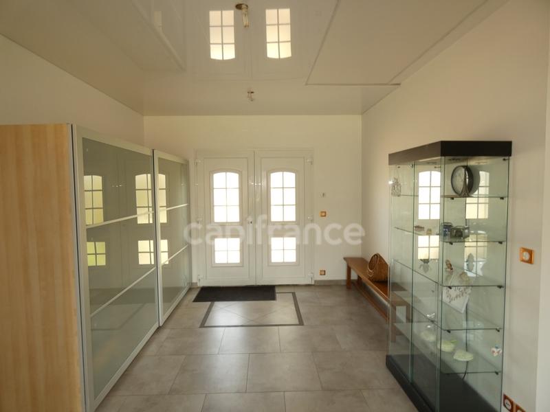 Maison - 209 m² - 11 pièces