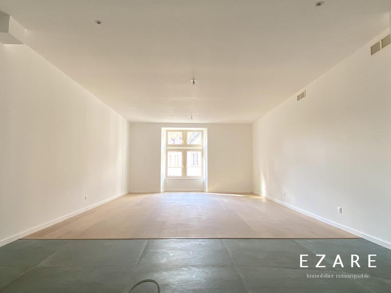 Appartement - 158 m² - 6 pièces