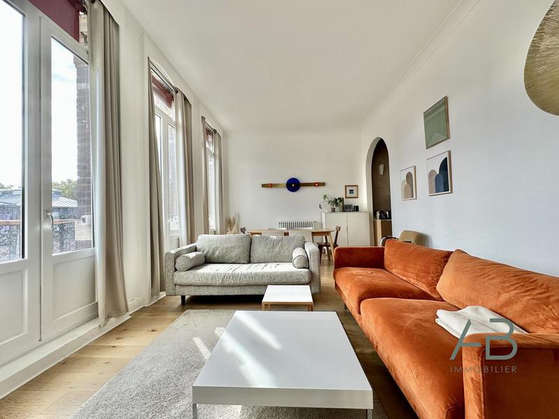 Appartement - 89 m² - 4 pièces