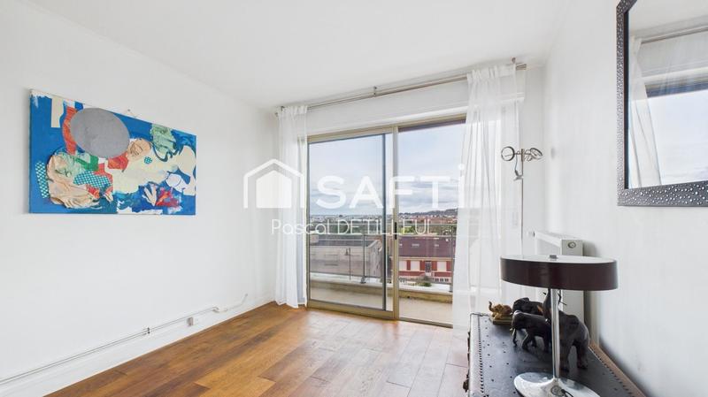 Appartement - 110 m² - 5 pièces
