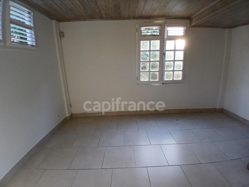 Maison - 270 m² - 13 pièces