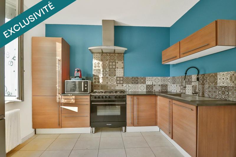 Maison - 95 m² - 5 pièces