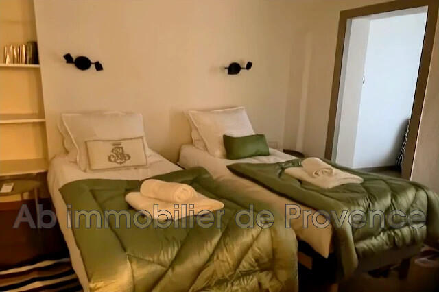 Maison - 108 m² - 6 pièces