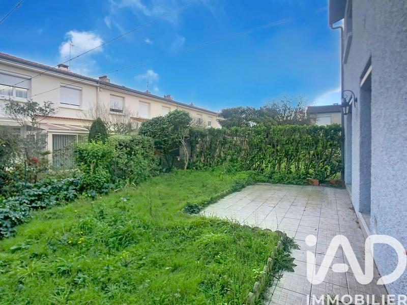 Maison - 90 m² - 5 pièces