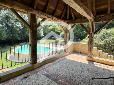 Moulin - 160 m² - 5 pièces