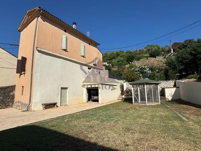 Maison - 97 m² - 4 pièces