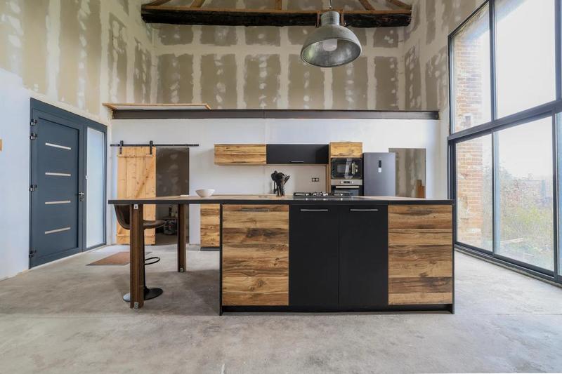 Maison - 250 m² - 7 pièces