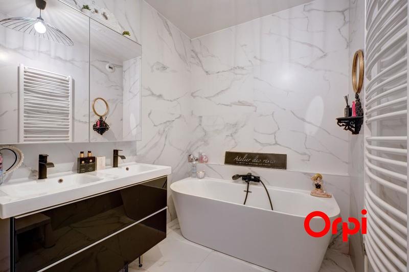 Appartement - 74 m² - 3 pièces