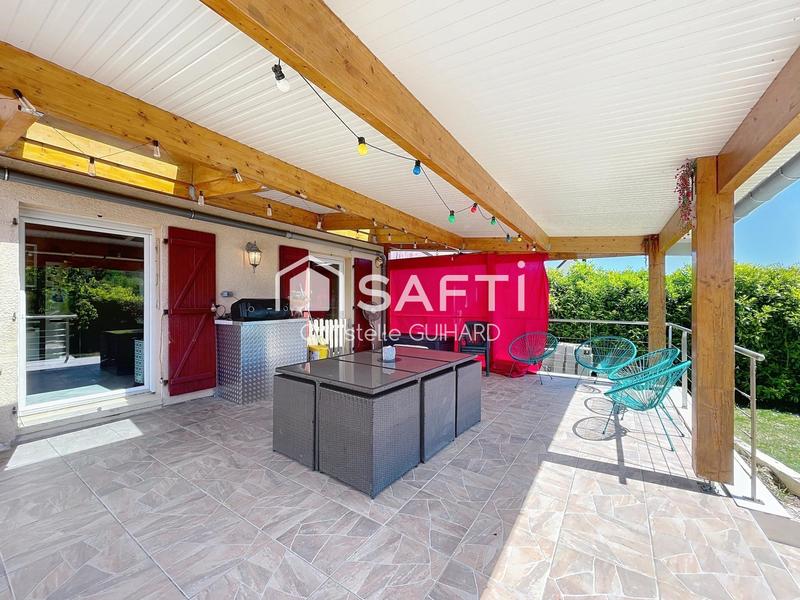 Maison - 140 m² - 5 pièces