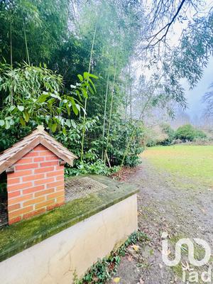 Maison - 280 m² - 8 pièces