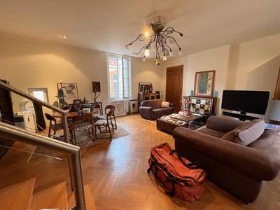 Appartement - 147 m² - 5 pièces