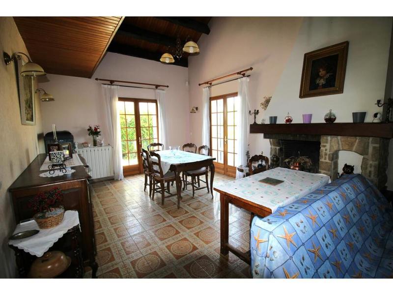 Maison - 147 m² - 8 pièces