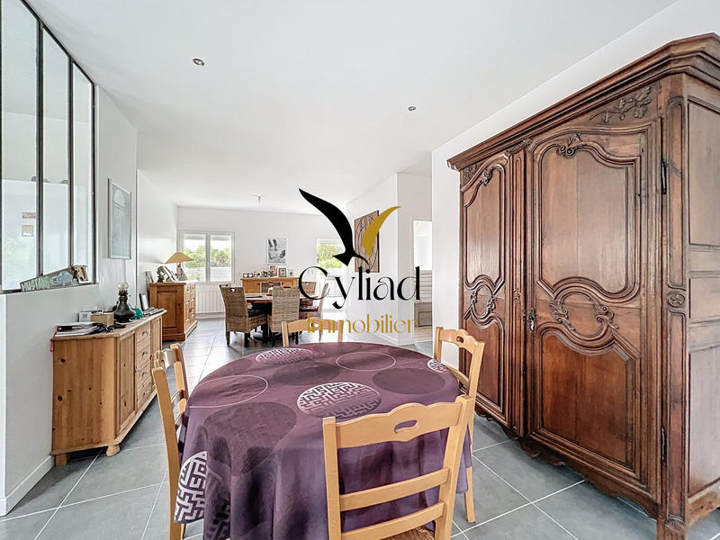 Maison - 140 m² - 4 pièces