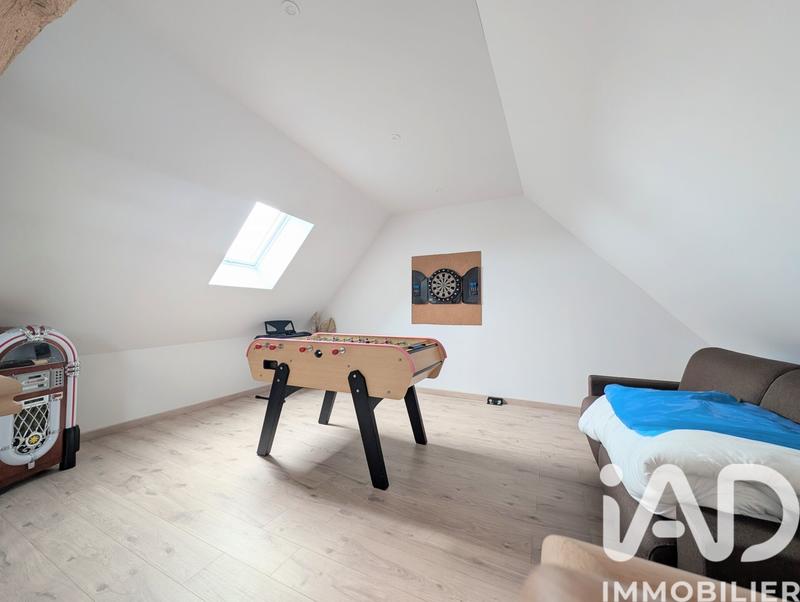 Maison - 370 m² - 6 pièces