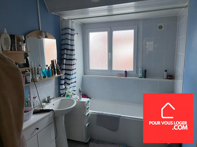 Maison - 90 m² - 5 pièces