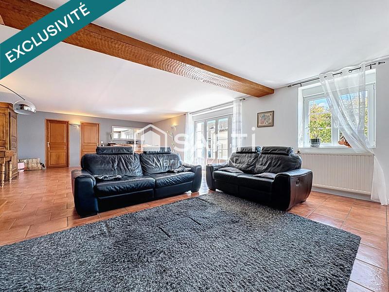 Maison - 226 m² - 8 pièces