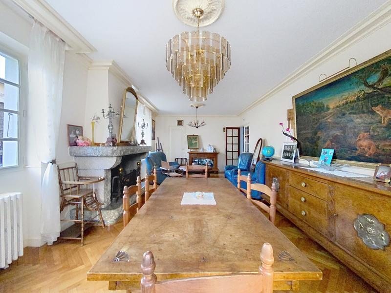 Maison traditionnelle - 130 m² - 5 pièces