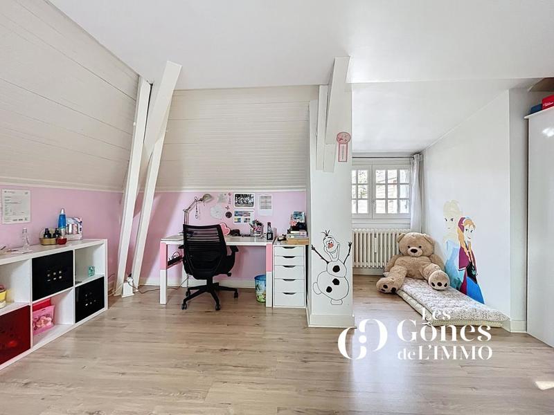 Propriété - 340 m² - 7 pièces