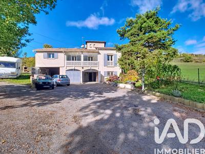 Maison - 155 m² - 8 pièces