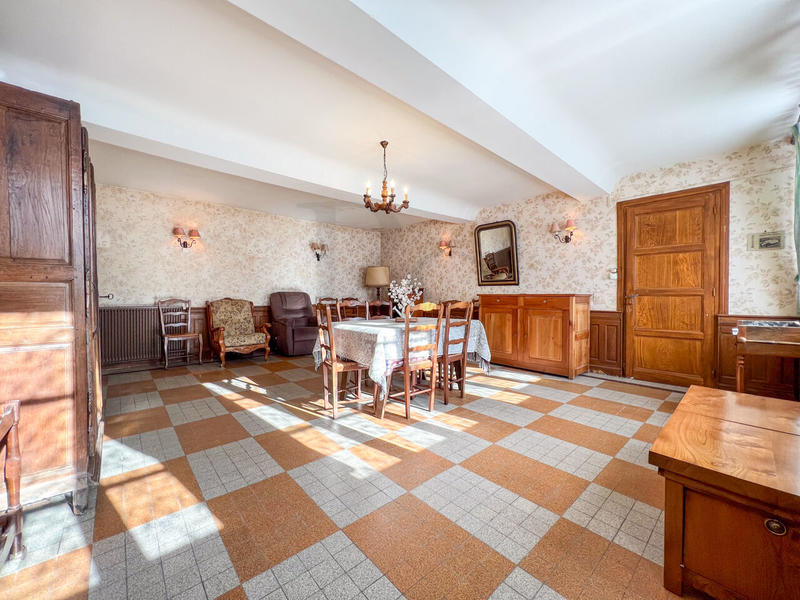 Maison - 148 m² - 5 pièces