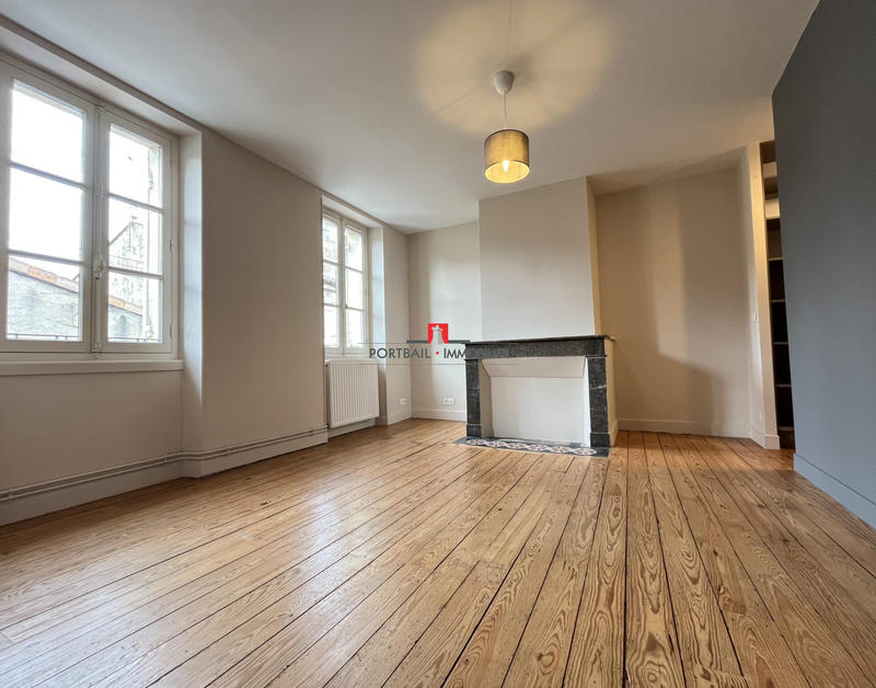 Appartement - 83 m² - 3 pièces