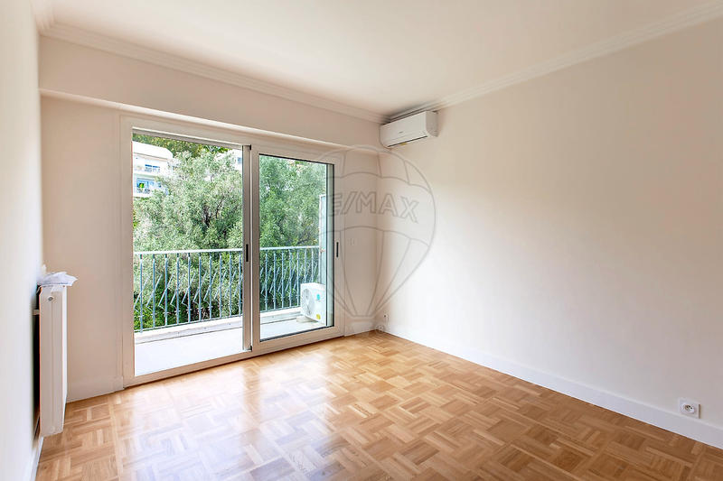 Appartement - 103 m² - 4 pièces