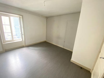 Appartement - 76 m² - 3 pièces