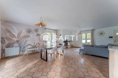 Maison - 102 m² - 5 pièces