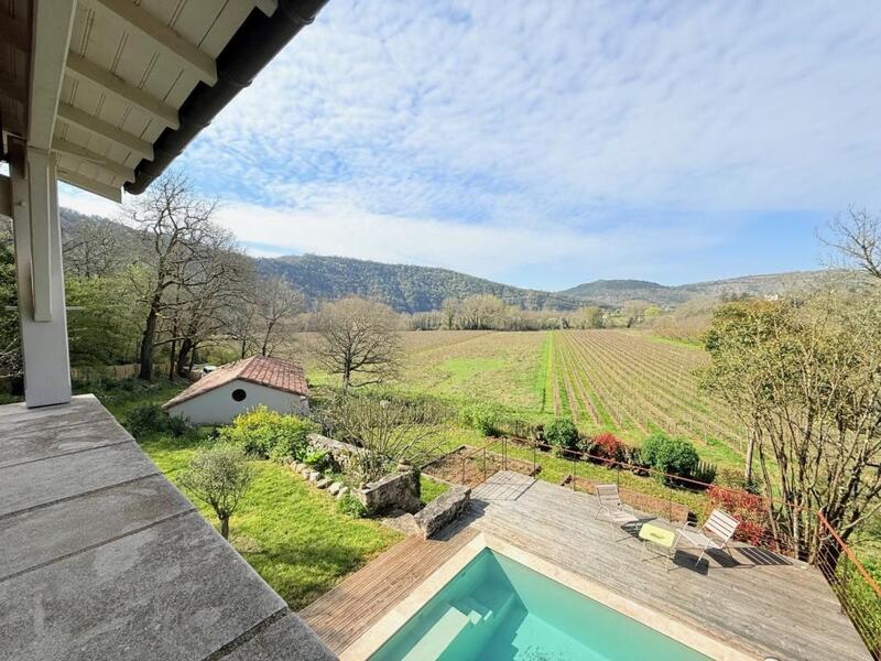 Maison - 157 m² - 5 pièces