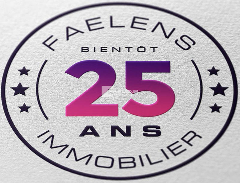 Maison - 326 m² - 11 pièces