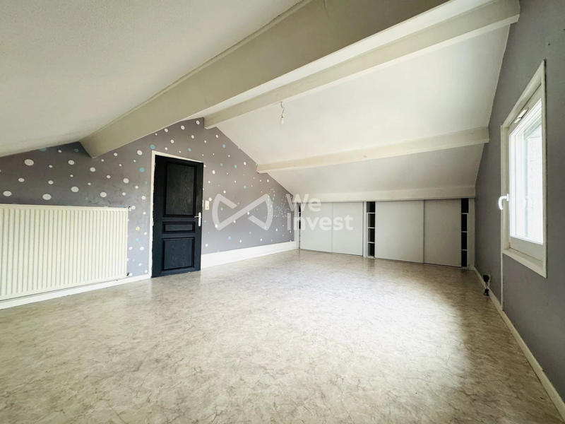 Maison - 205 m² - 7 pièces