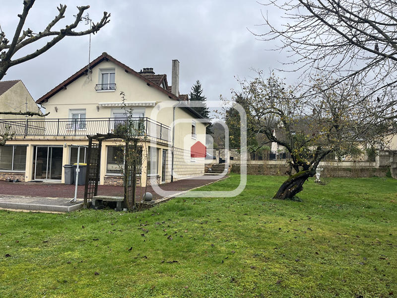 Maison - 141 m² - 6 pièces