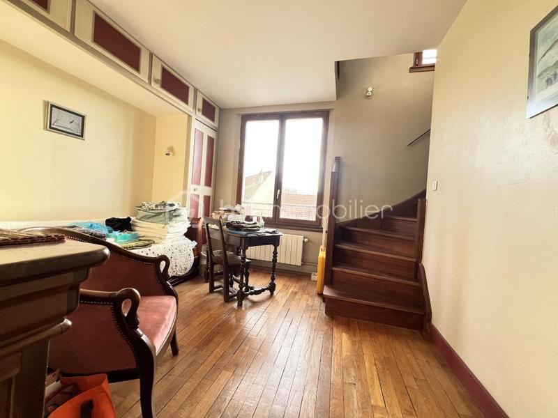 Maison - 169 m² - 7 pièces