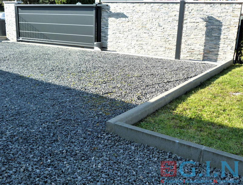 Maison - 201 m² - 9 pièces