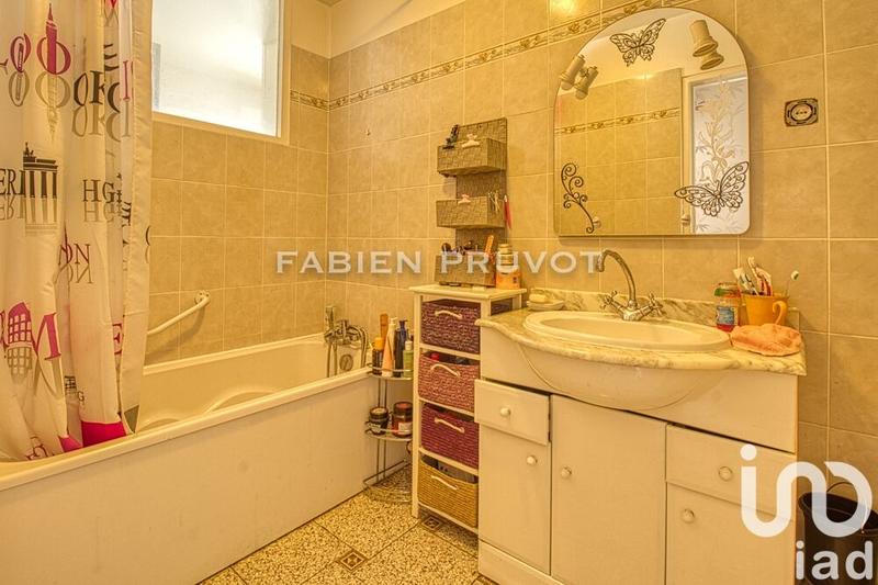 Appartement - 80 m² - 4 pièces